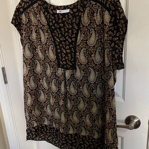 DR2 Black Paisley Short Sleeve Tunic Top
